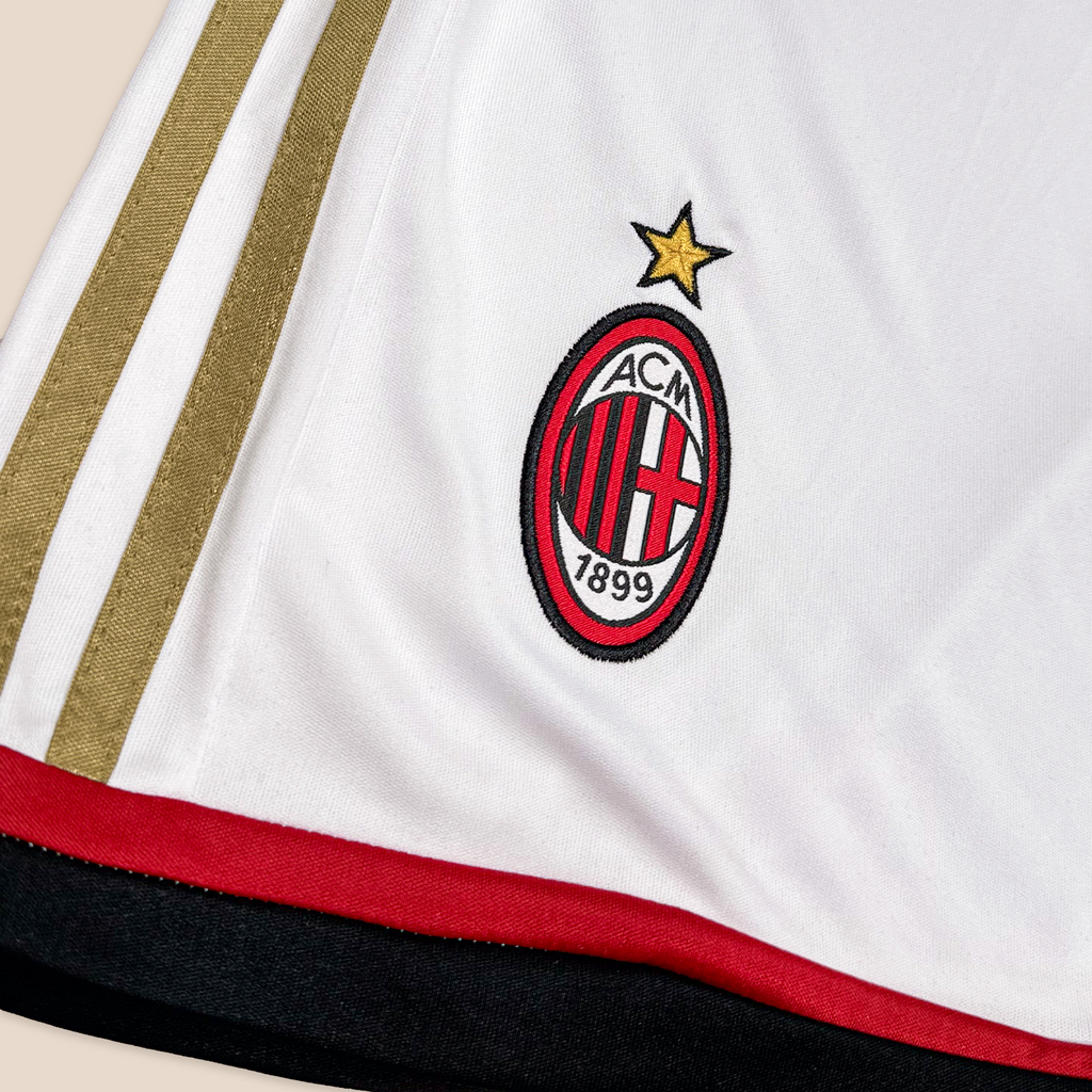 AC Milan 2013/14 Local para Niños