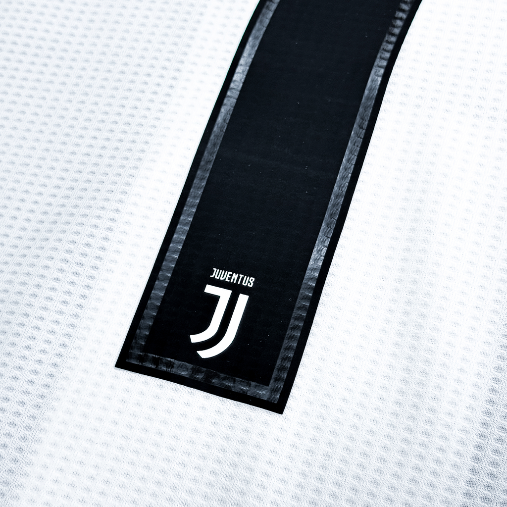 Juventus 2018/19 Local Versión Jugador