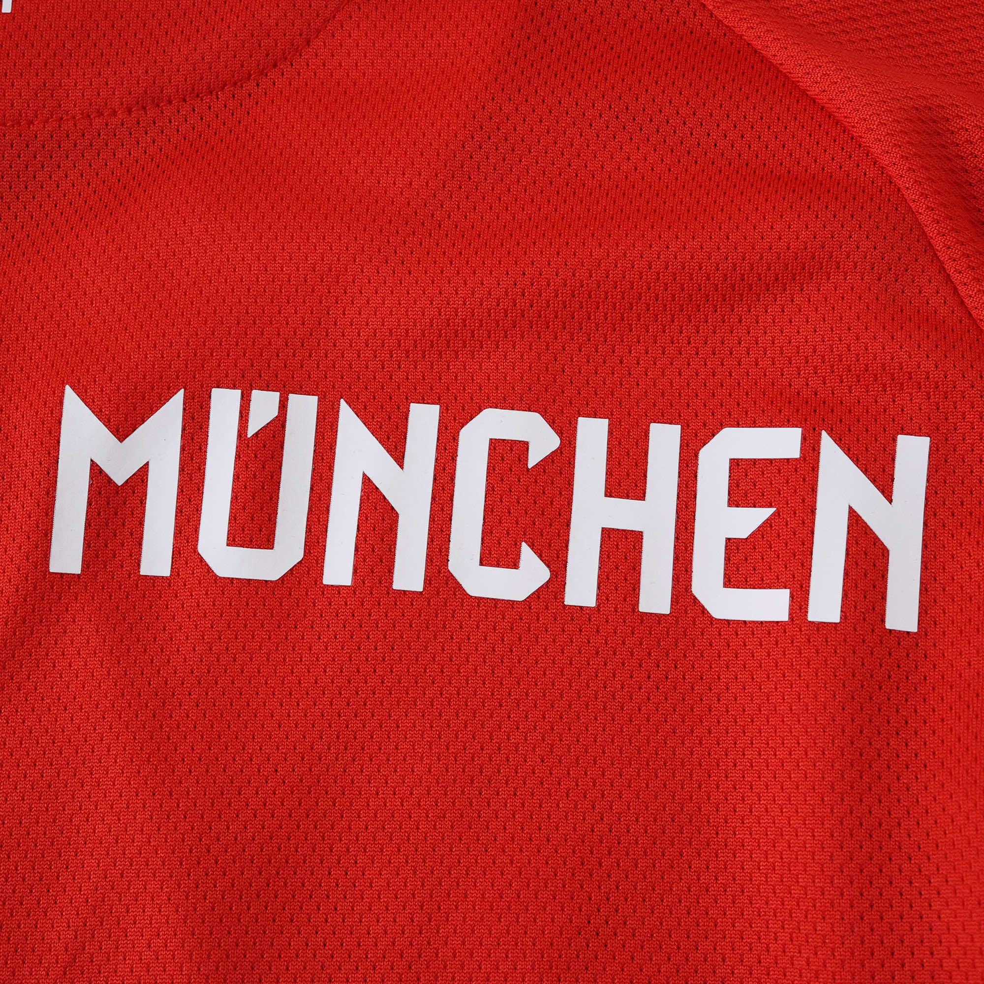 Bayern M 2025/26 local Versión Jugador